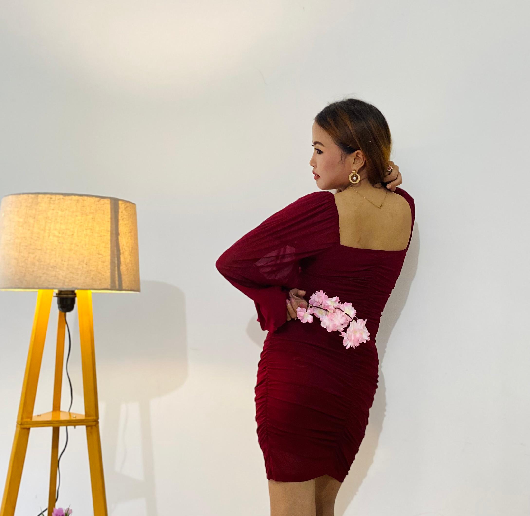 Wine Elegance Ruched Bodycon Dress