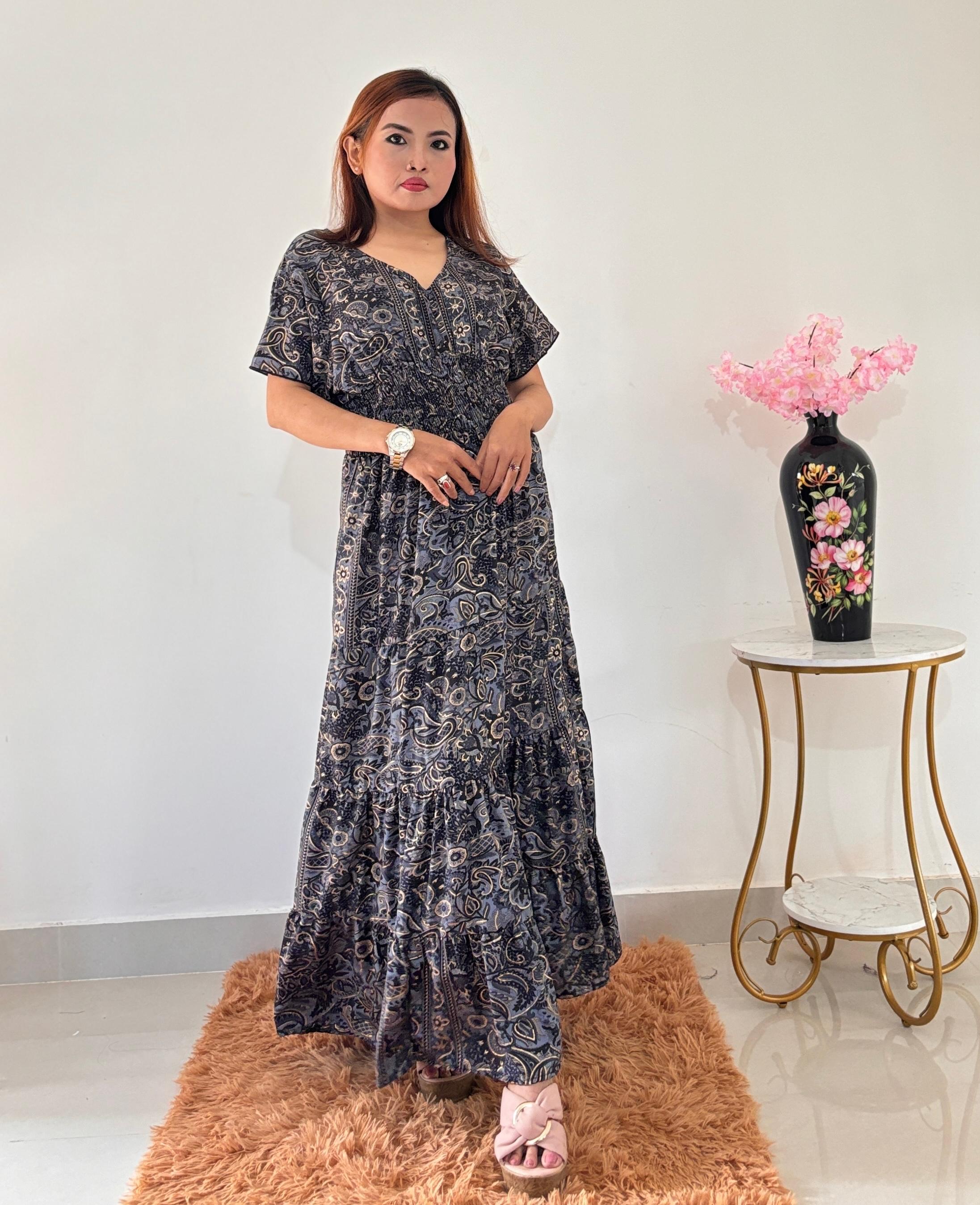 Paisley Patterned V-Neck Maxi Dress